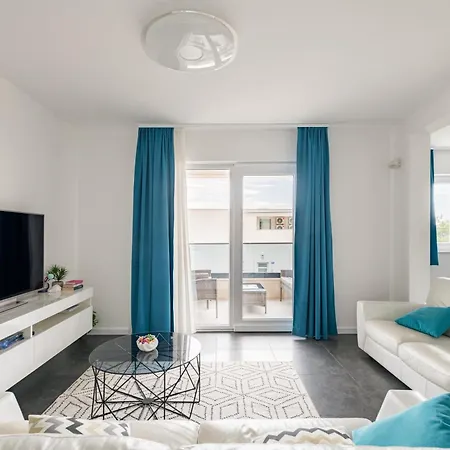 Willa Ferias In Makarska, With Private Pool
