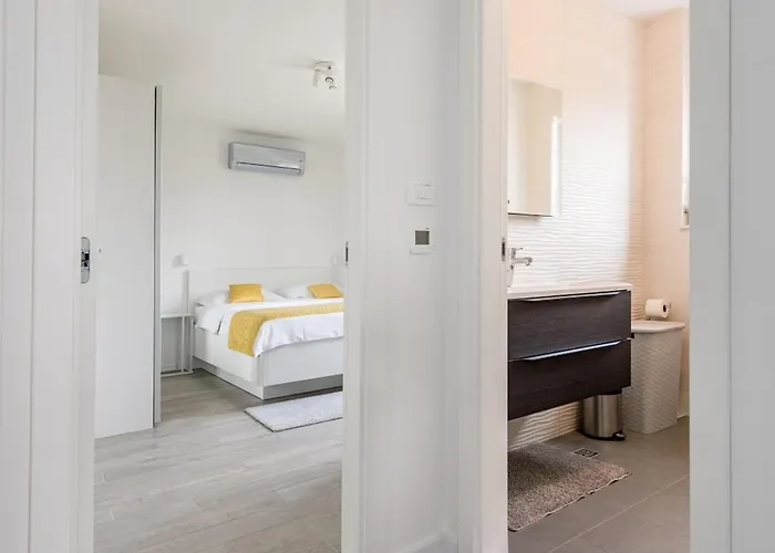 Ferias In Makarska, With Private Pool Villa Makarska