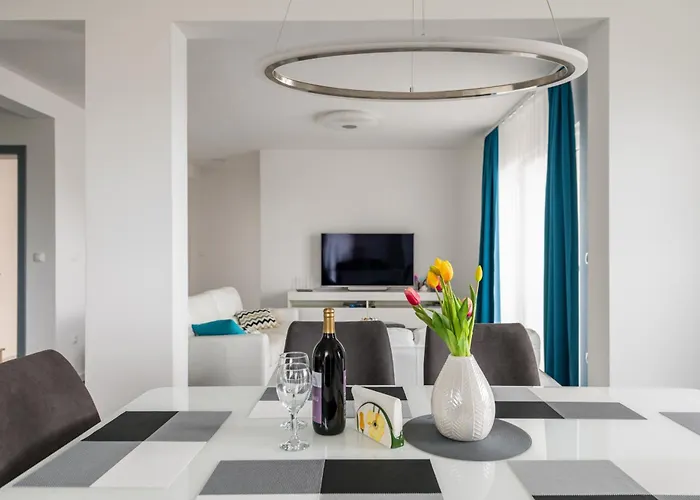 Ferias In Makarska, With Private Pool Villa