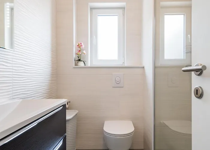 Ferias In Makarska, With Private Pool