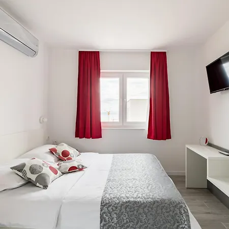 Villa Ferias In Makarska, With Private Pool *