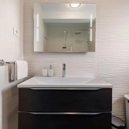 Ferias In Makarska, With Private Pool *