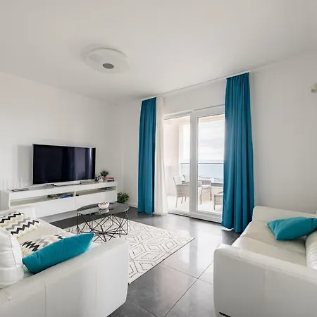 Ferias In Makarska, With Private Pool * マカルスカ