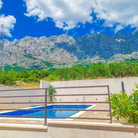 ヴィラ Ferias In Makarska, With Private Pool *