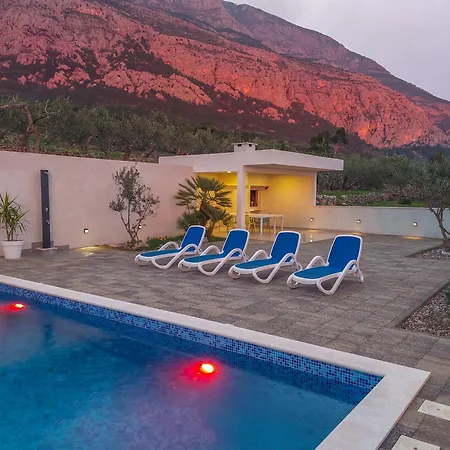 Villa Ferias In Makarska, With Private Pool Makarska
