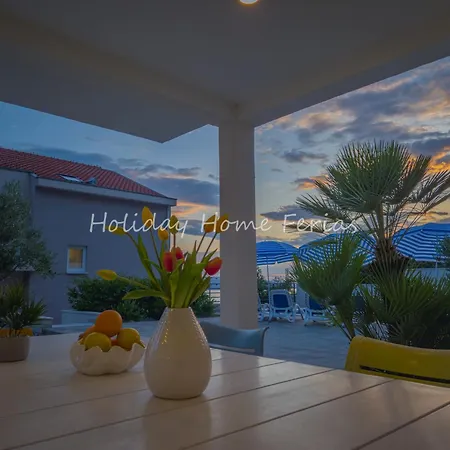 Ferias In Makarska, With Private Pool