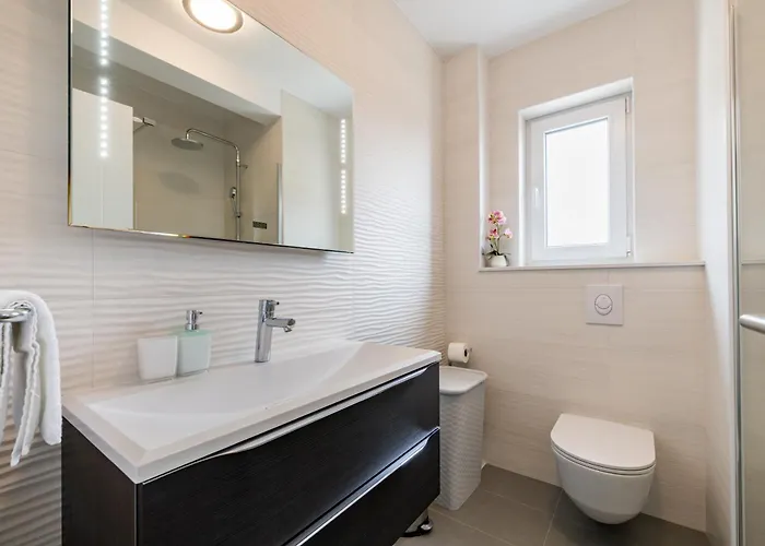 Ferias In Makarska, With Private Pool *