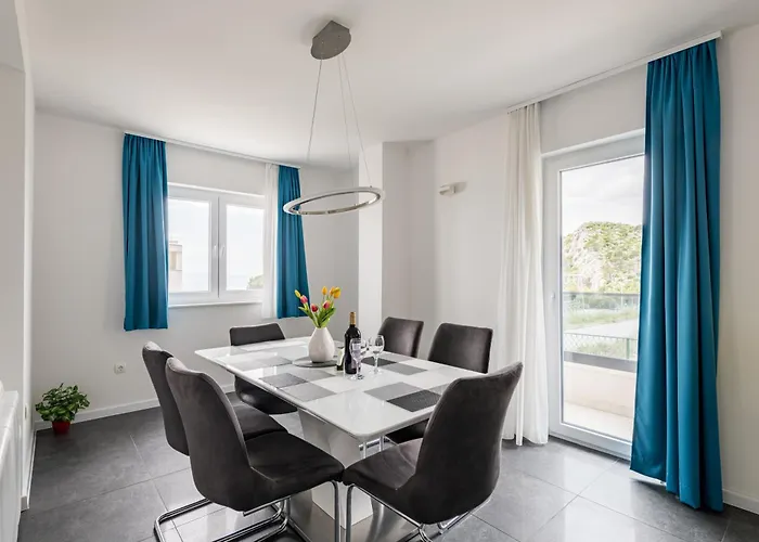 Ferias In Makarska, With Private Pool * מאקרסקה