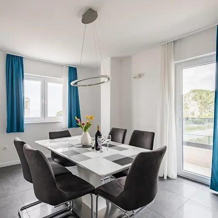 Ferias In Makarska, With Private Pool * Makarska