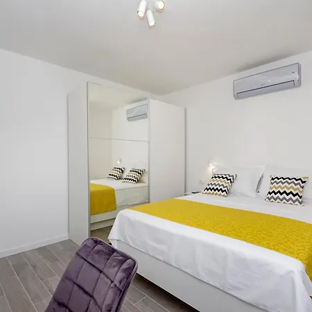 Ferias In Makarska, With Private Pool * Makarska